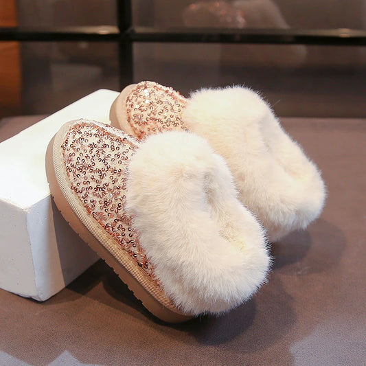 Girls’ Winter Boots – Soft-Soled Plush Snow Shoes, Warm & Fashionable for Toddlers.