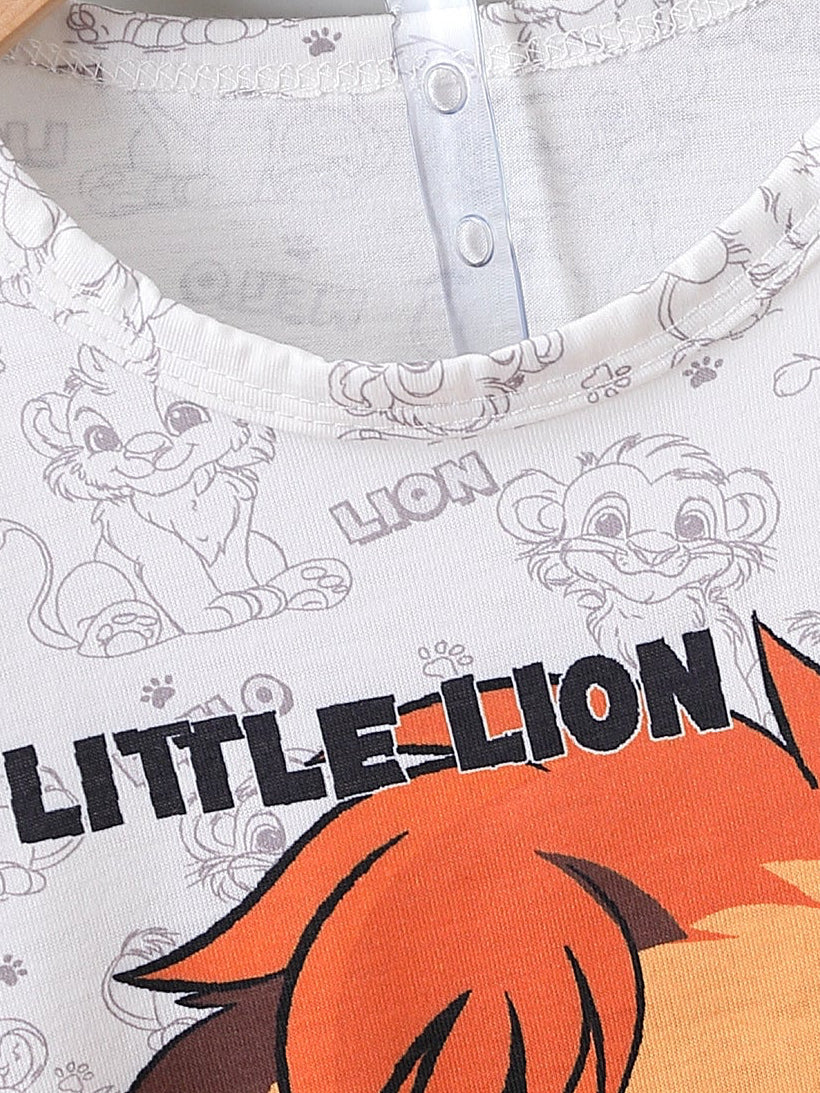 Zweiteiliges Baby-Kleidungsset mit kleinem Steinmuster und Latzhose