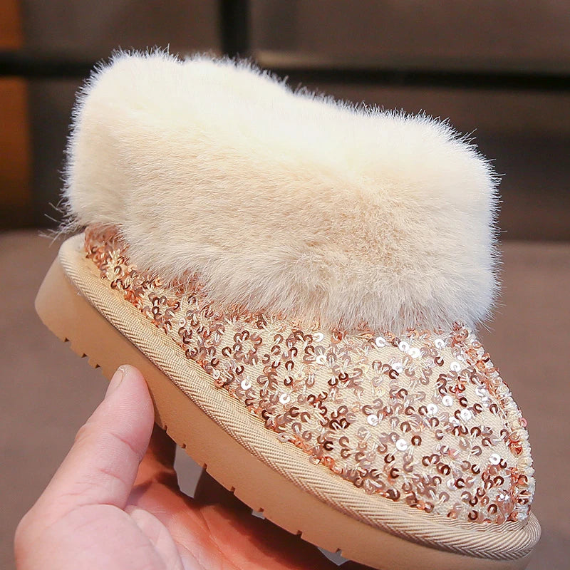 Girls’ Winter Boots – Soft-Soled Plush Snow Shoes, Warm & Fashionable for Toddlers.